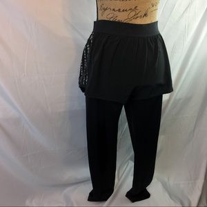 Victoria’s Secret VSX knockout legging/short combo